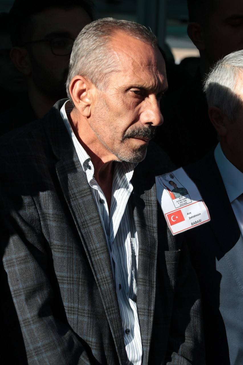 Şehit sözleşmeli onbaşı Alican Güneş’e son veda - Resim: 28